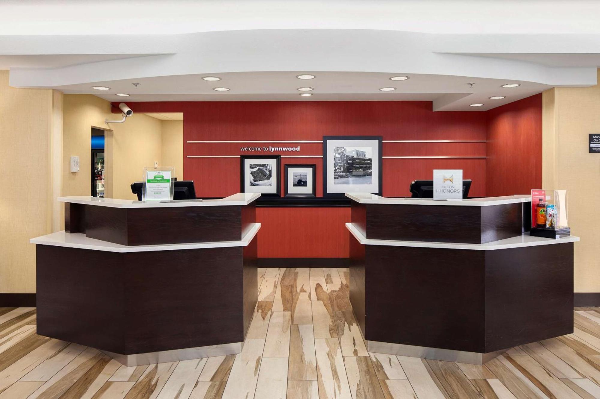 Hampton Inn & Suites Seattle North/Lynnwood Eksteriør billede