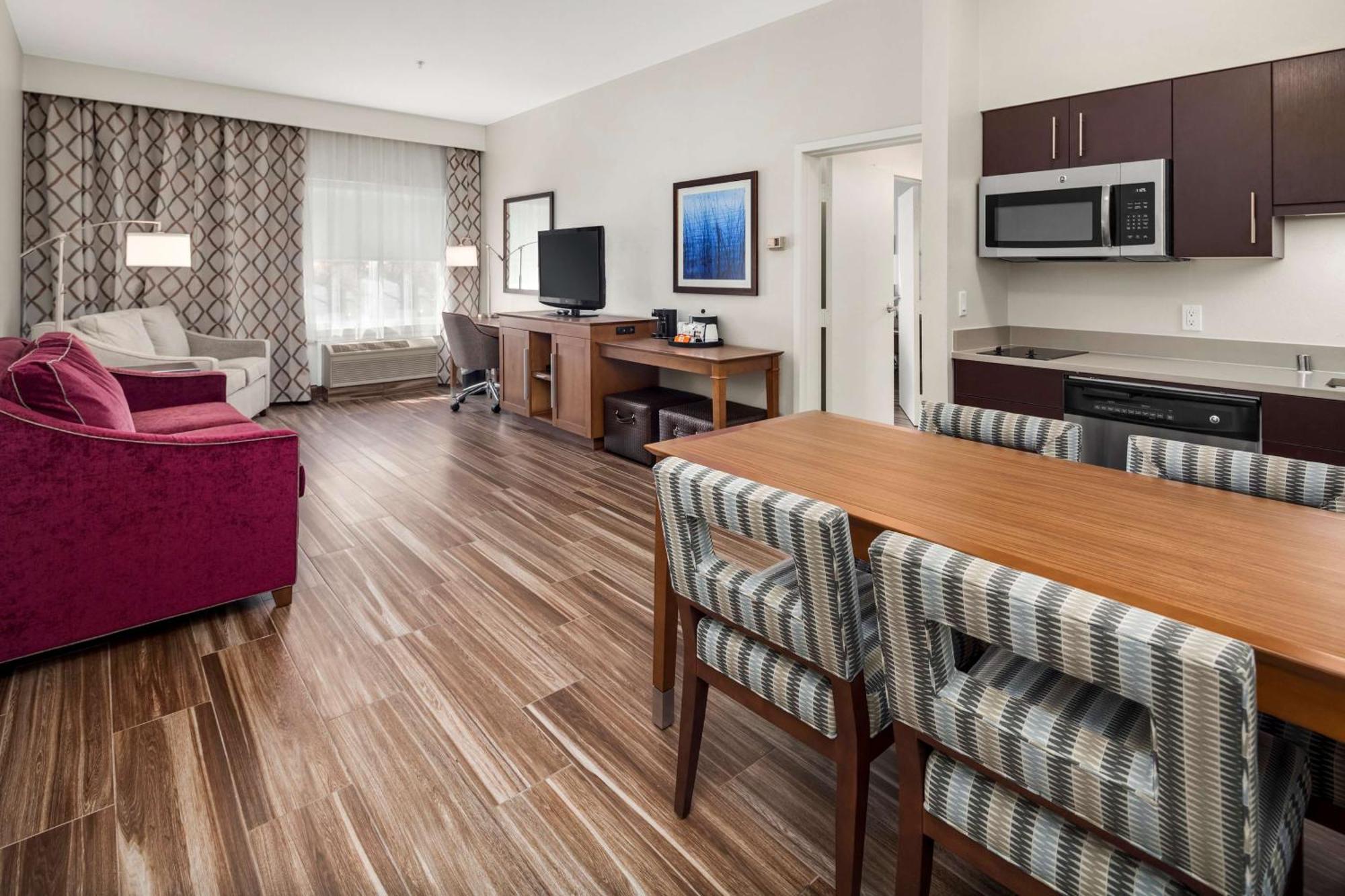 Hampton Inn & Suites Seattle North/Lynnwood Eksteriør billede